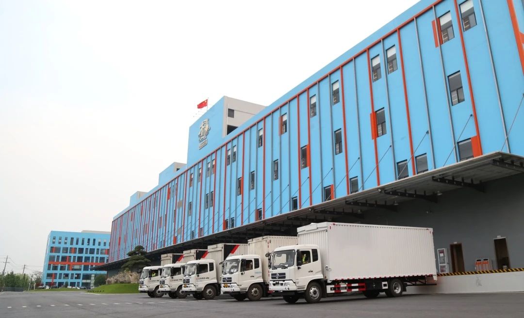 麻辣烫单店年收入300万,年入13亿