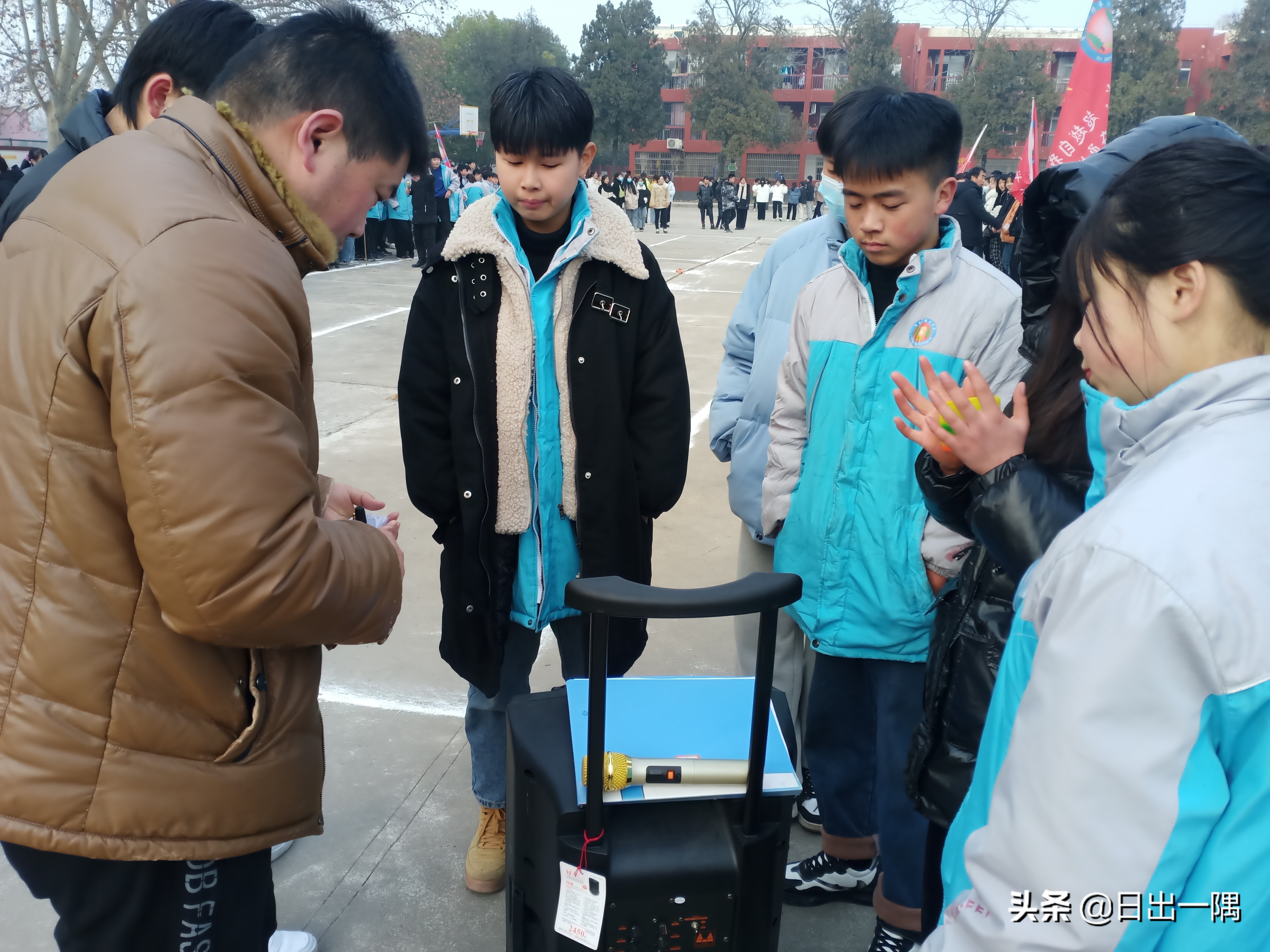 张村中学2020——2021年度八年级庆元旦拔河友谊赛方案