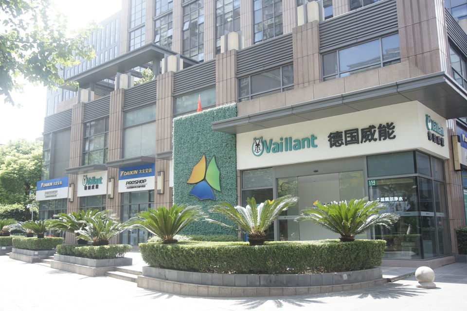 打铁还需自身硬增强学习能力,打铁还需自身硬提高业务能力