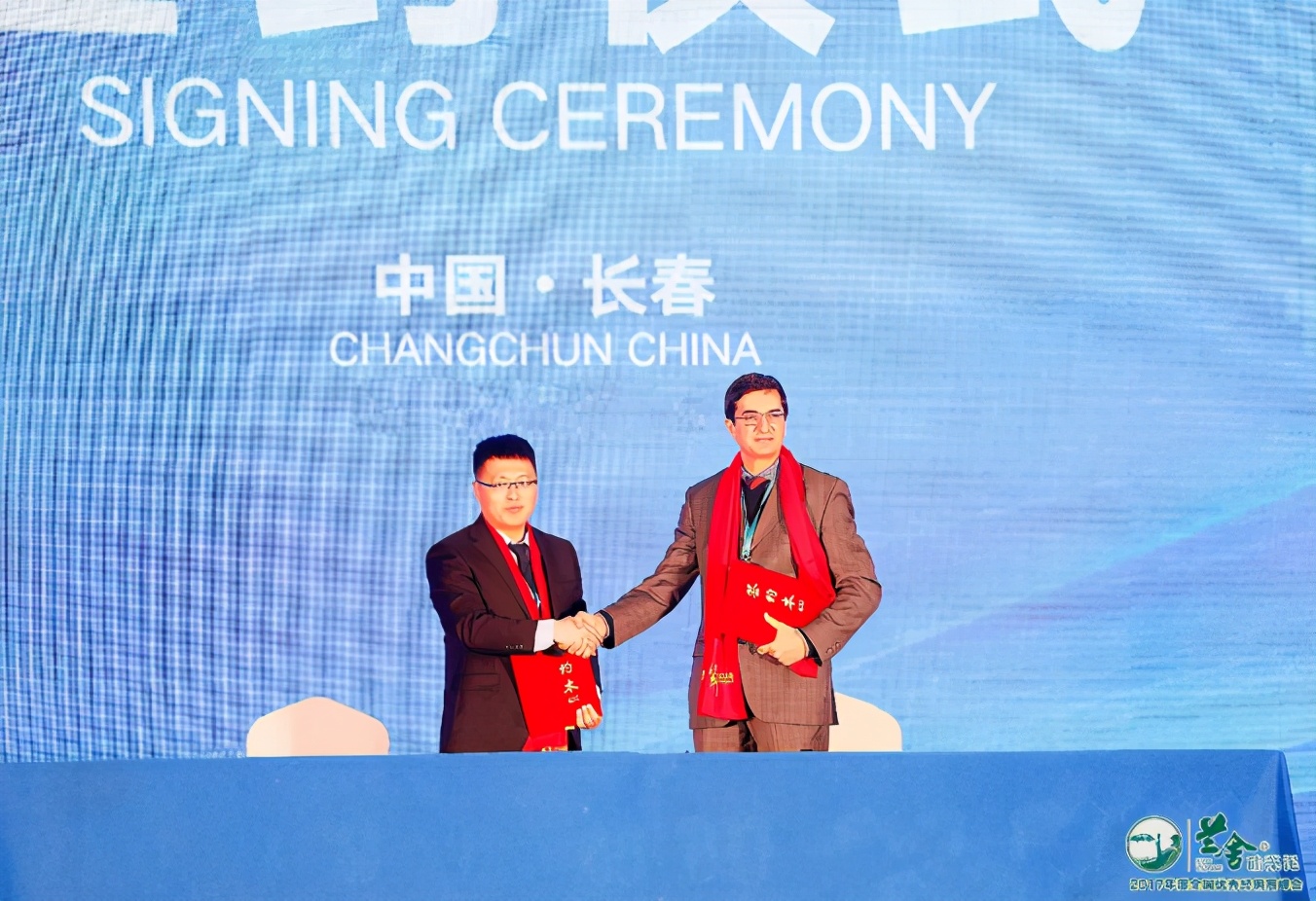 兰舍硅藻泥经典工艺,兰舍硅藻泥年终总结