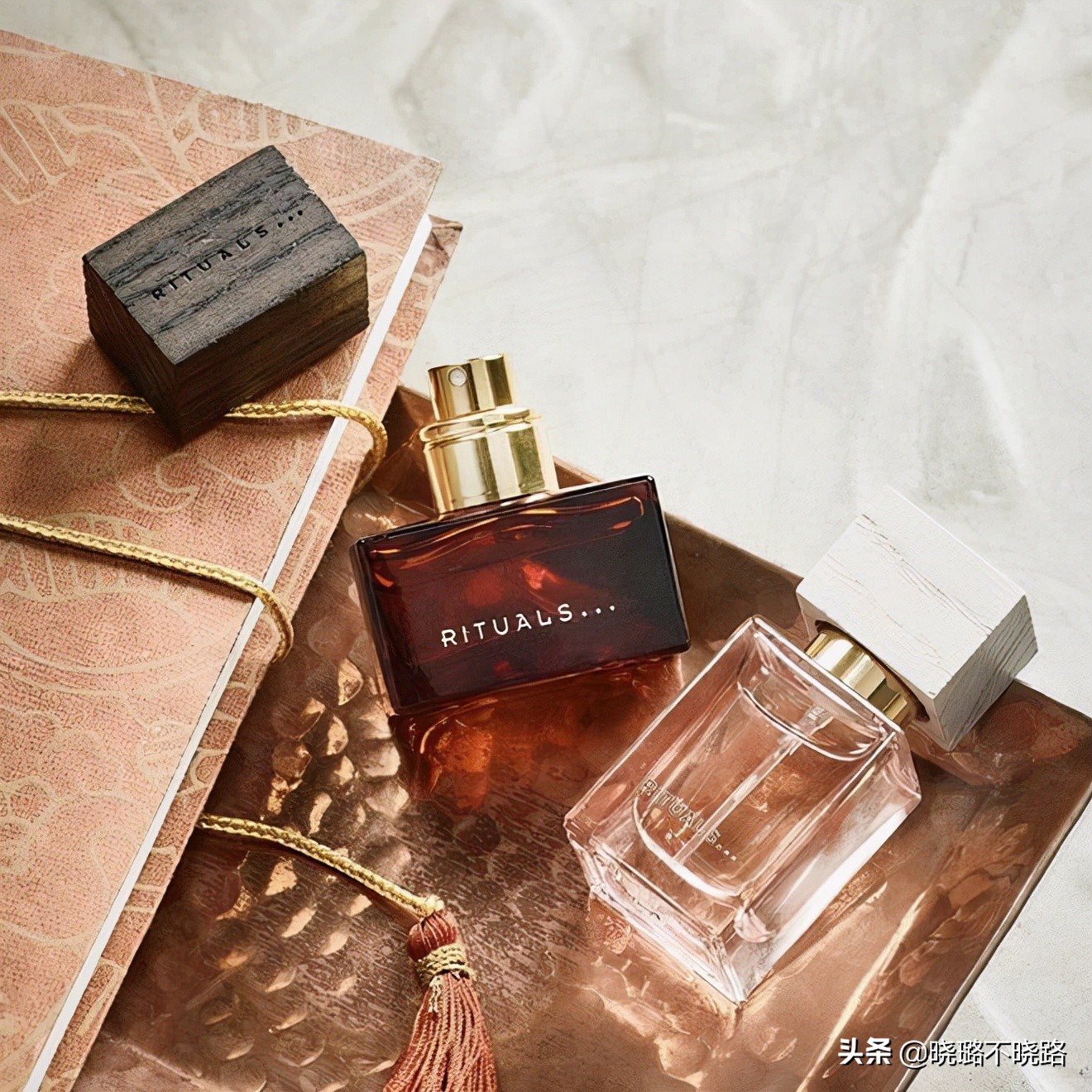 女人喷香水时，尽量别犯这3个“错误”，不然味道易散还难闻