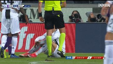 c罗里程碑之夜继续刷新纪录,c罗全场欢呼插兜走