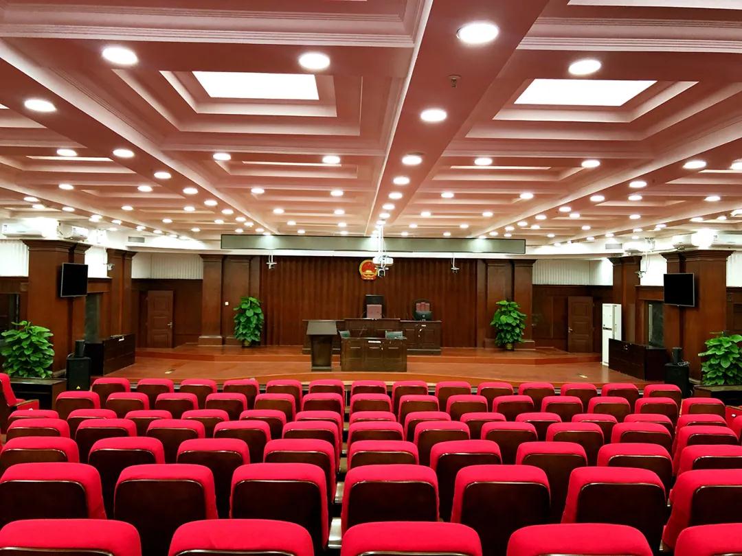 广州最广大学：占地1880余亩，依山傍水，校内坐拥天文台、法庭、演播厅！