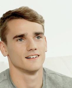 除了c罗之外还有哪些球员,除了c罗另一个踢足球最强的是谁