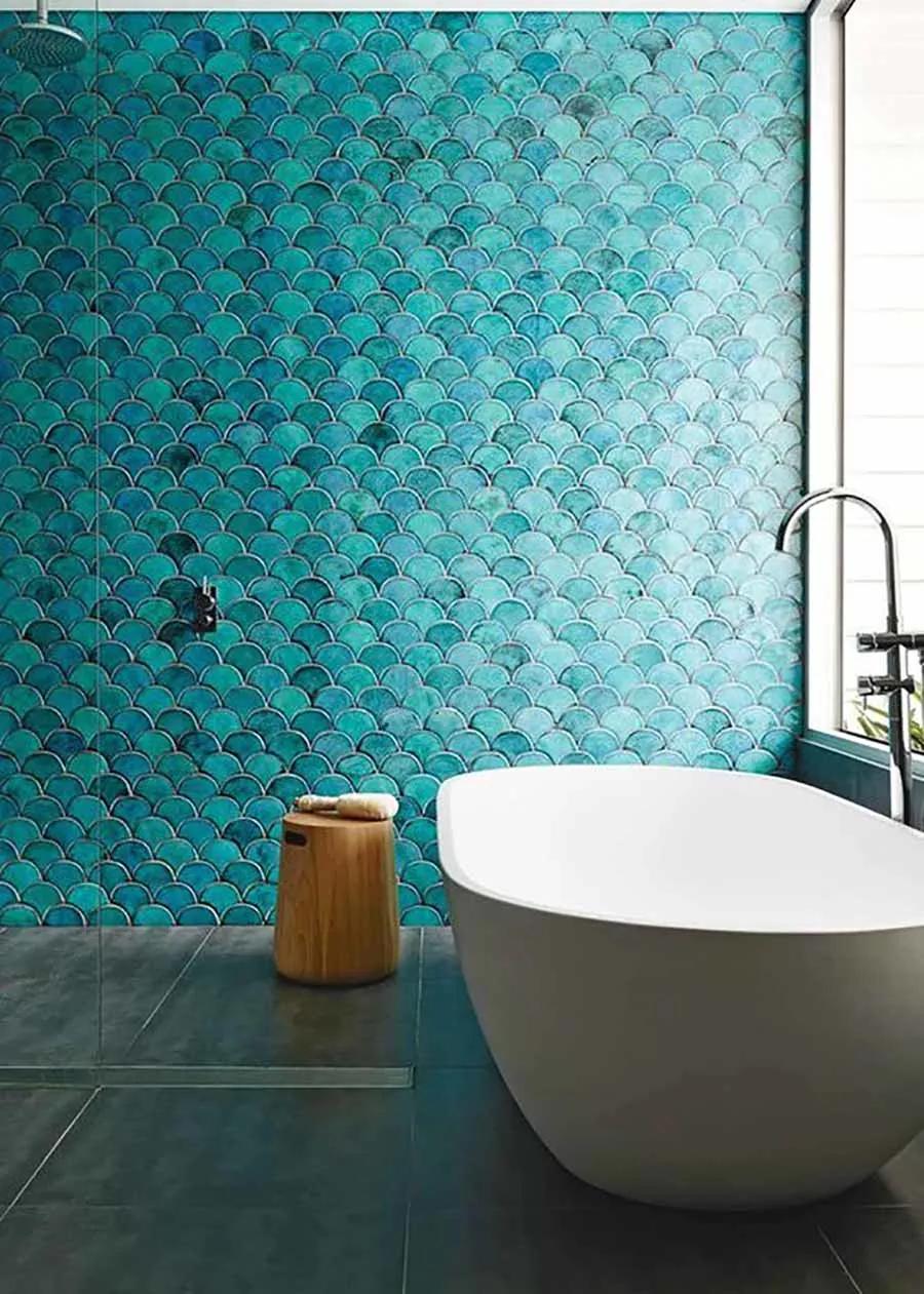 4平米卫生间瓷砖600*1200直贴效果,卫生间400*800深灰色瓷砖腰线效果