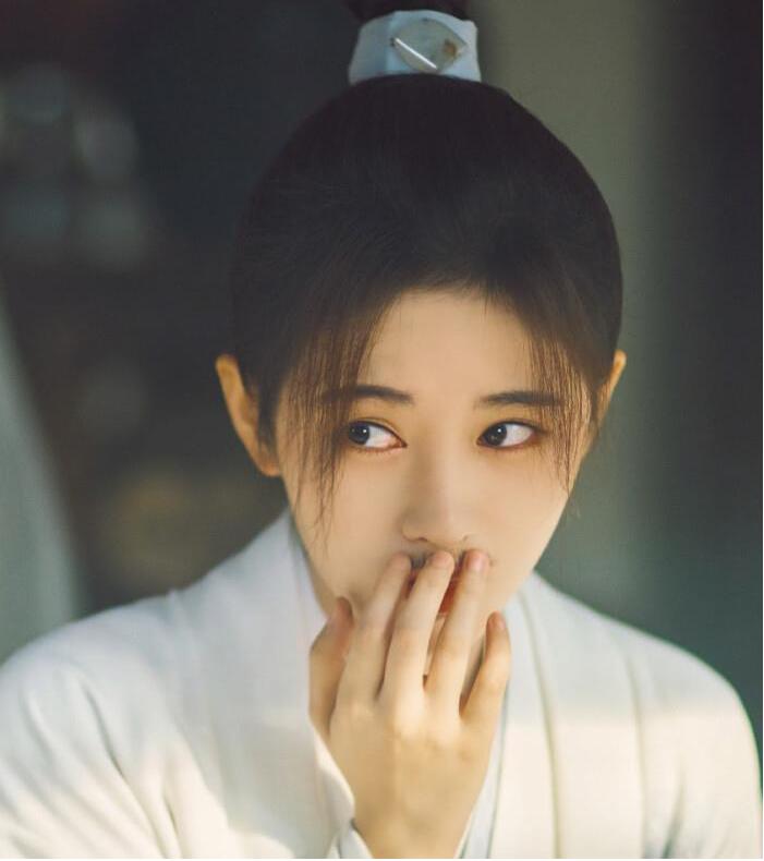 春日宴鞠婧祎肖战刘诗诗任嘉伦,鞠婧祎任嘉伦合拍