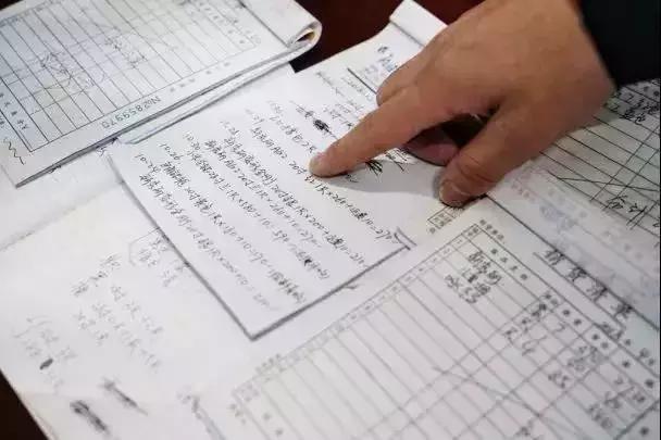 情侣微商卖箱包，几个月便购置奔驰别墅，却被刑拘了……