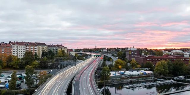 车撞人后怎么去保险公司理赔,车撞人怎么处理保险怎么走