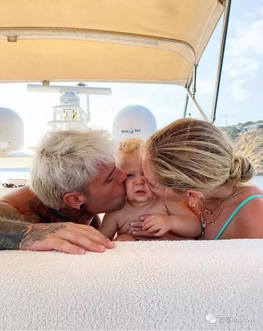 从法律系学生到宇宙时尚博主，Chiara做了些什么？