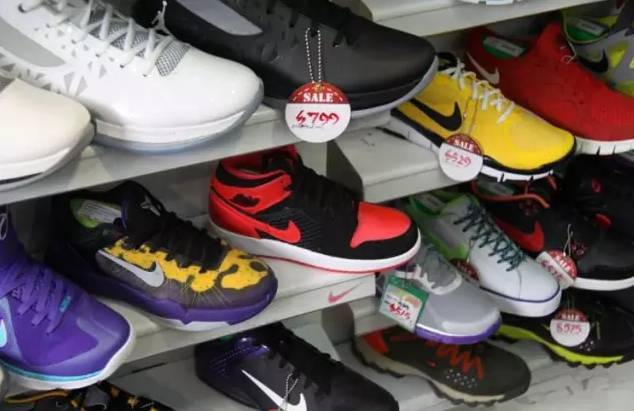 你买的阿迪耐克可能是假的,正品耐克阿迪达斯是真是假