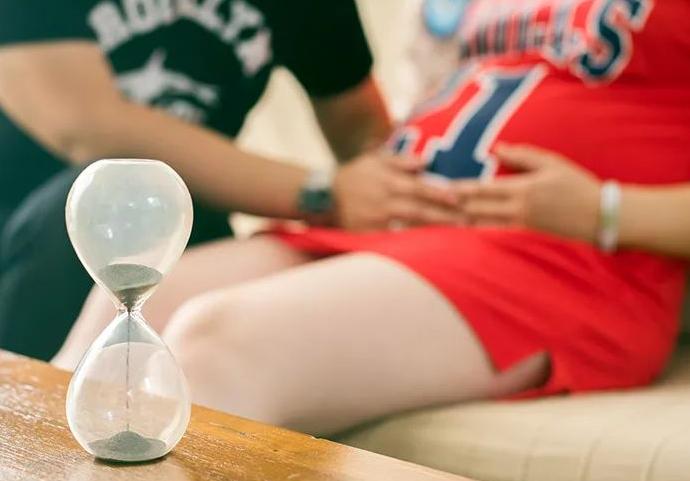 孕妈孕35周胎动厉害,怀孕38周胎监显示宫缩强度28%