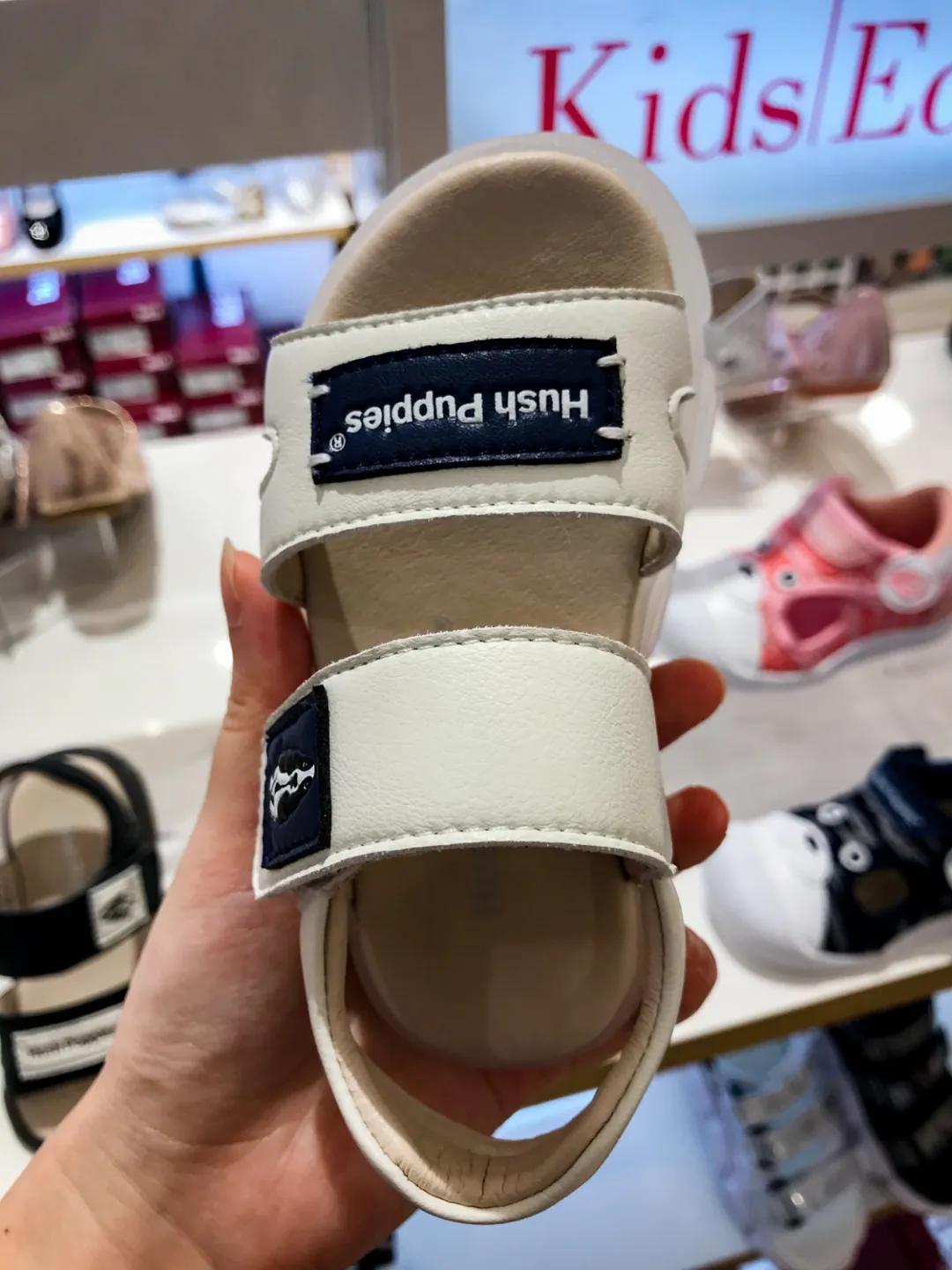 儿童穿哪种凉鞋比较好测评,关爱宝宝从脚开始