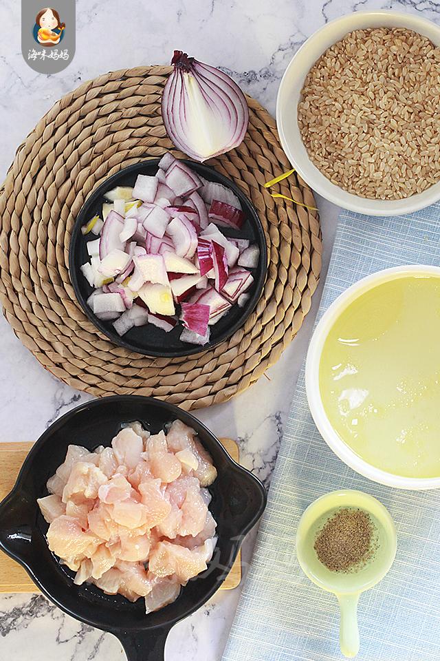 小姨做饭原视频,小姨做竹筒米饭