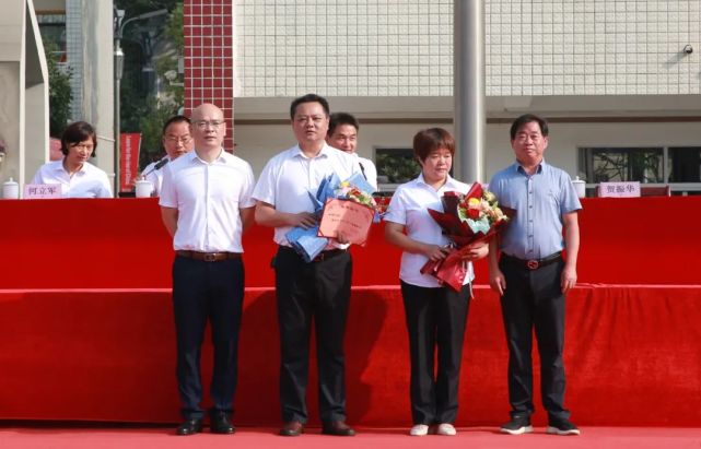 湘潭江声实验学校直播回放,湘潭江声实验学校毕业典礼