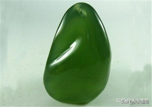 岫玉的这些知识你知道吗,岫玉能老在手里盘玩吗