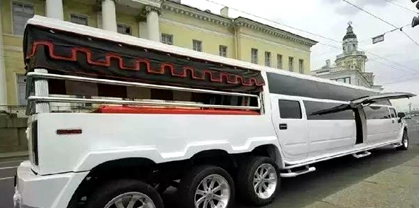 豪华平头轻卡双拓展房车,7米长豪华商旅型房车