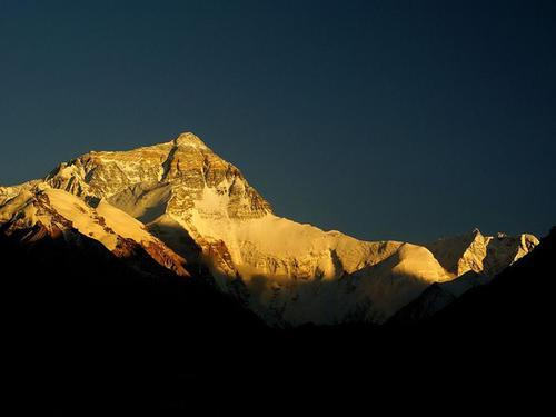 12000米的珠峰,珠峰顶峰停留的极限时间