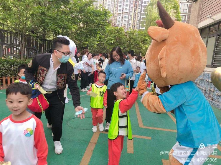 高新区第二十四幼儿园举办“小小足球大大梦想”趣味运动会