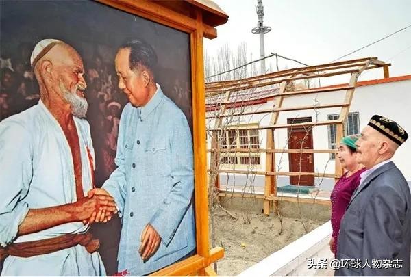 从骑毛驴见毛主席,到坐飞机开*会两**,库尔班大叔家的传奇故事正在续写……