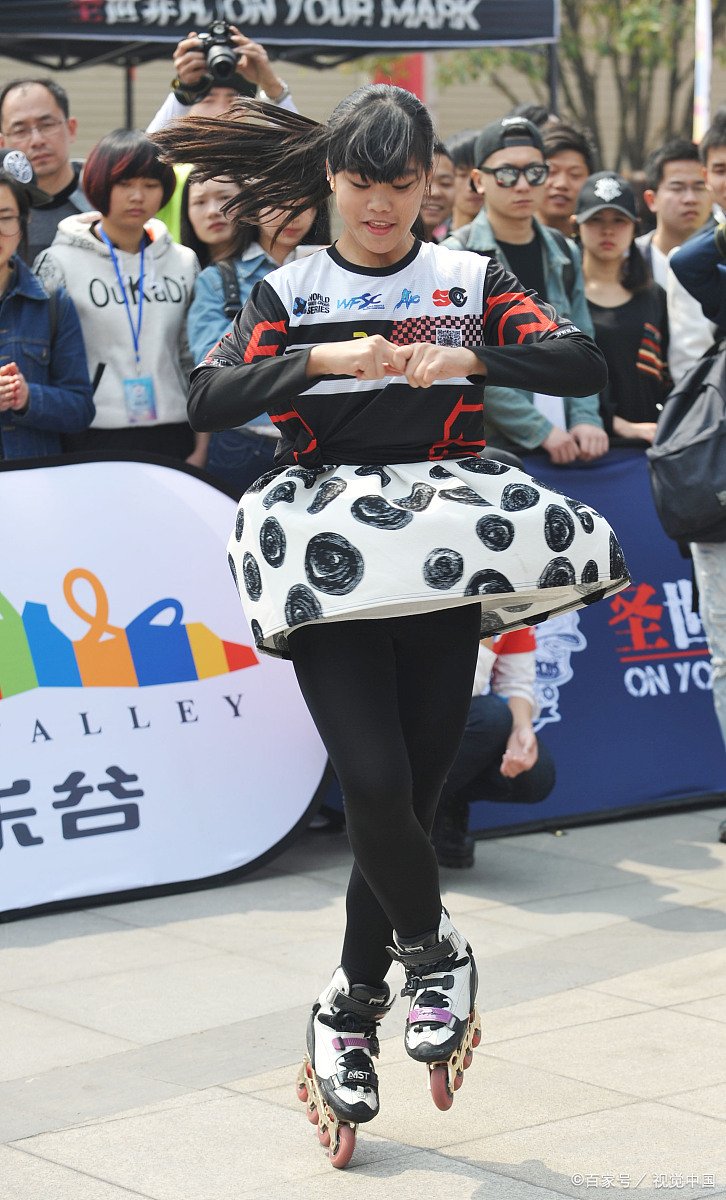 轮滑自由式的基础知识理论,轮滑技术分析