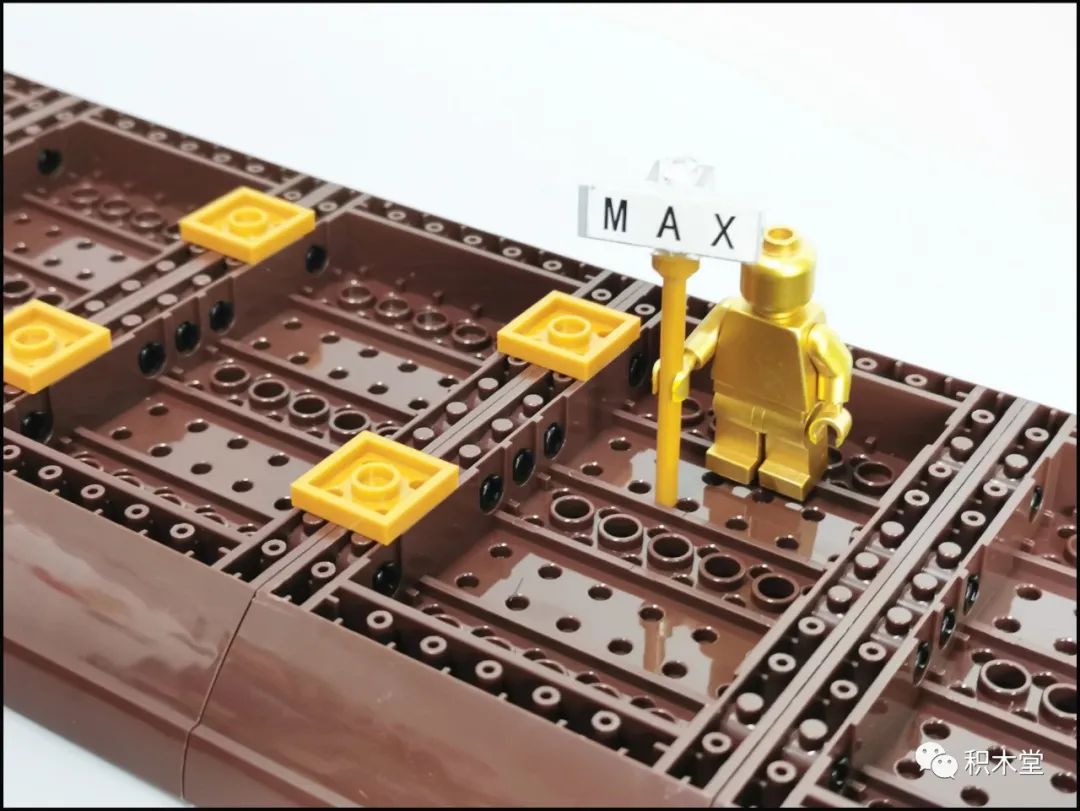 飞翔的荷兰人号船真实原型,飞翔的荷兰人号为什么能潜水