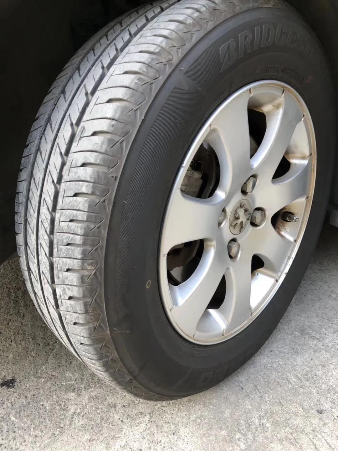 11年标致307手动二手价格,12年二手东风标致307现在多少钱