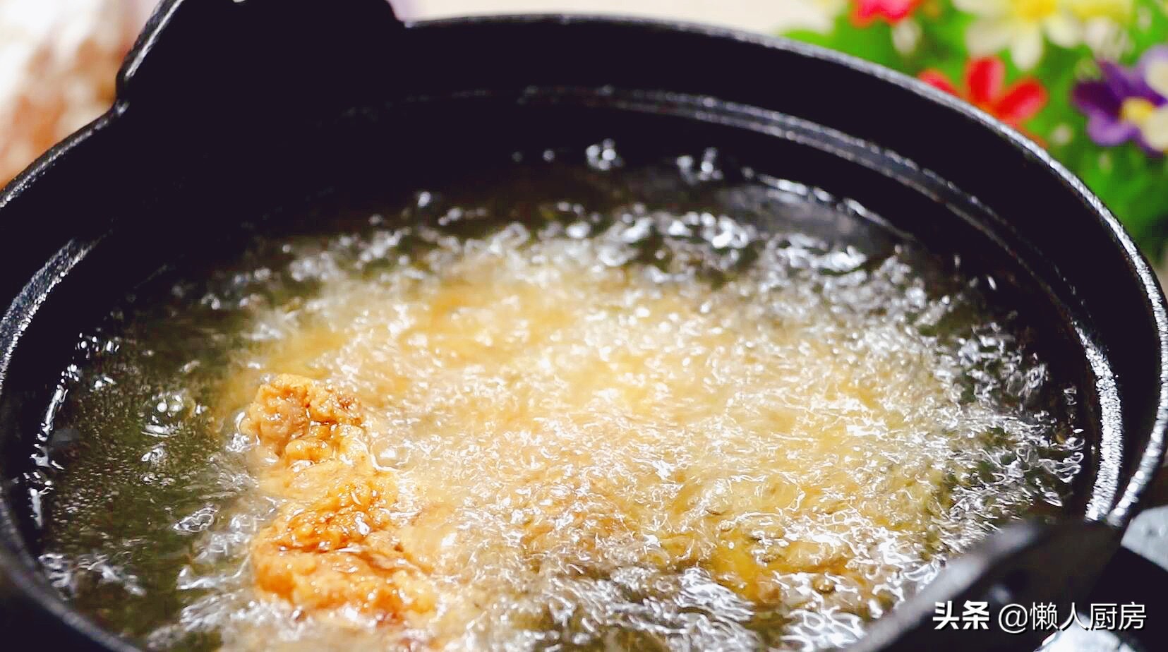 用炸鸡裹粉做脆皮炸鸡的方法,怎么做炸鸡让人吃了还想吃
