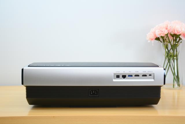 坚果100寸激光电视多少钱,坚果u1激光电视维修天价