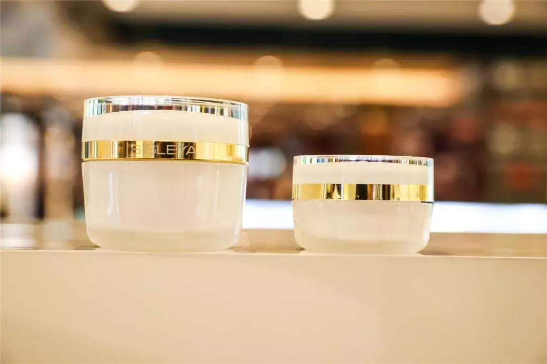 市中心这家高精尖卖场疯狂折扣！直降+团券，送的比买的多