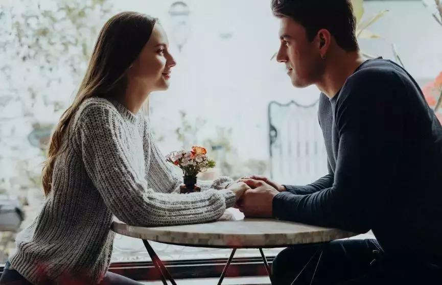 怎么辨别男人在外面找过女人,男人哄骗外面女人的惯用伎俩