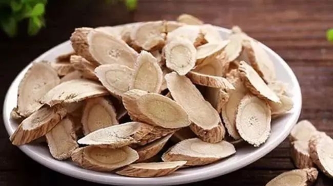 打喷嚏流鼻涕鼻子痒偏方,早晨鼻子干痒打喷嚏中医