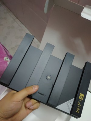 华为ax3pro和小米ax3000哪个好,华为路由器ax3pro对比小米ax3000