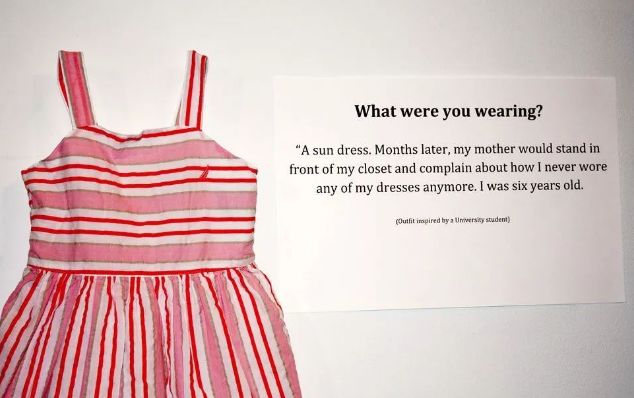 鲍毓明案背后：被性侵的14岁女孩，绝不止一个。