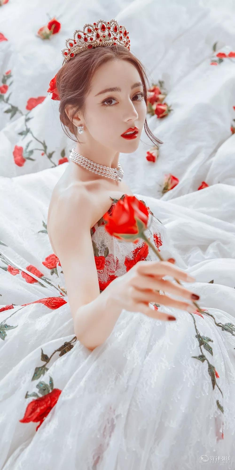 试问女生们，你们哪个能躲得了“婚纱的诱惑”呢？