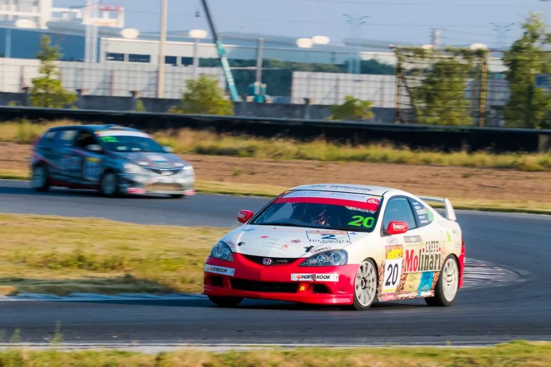 SEC广东R3排位激战,百威TPRRacing再夺杆