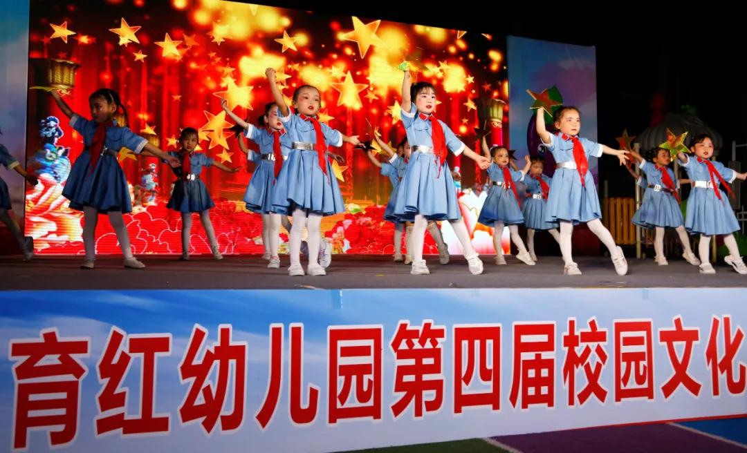 沐浴在党的阳光下幸福成长,沐浴在党的阳光下