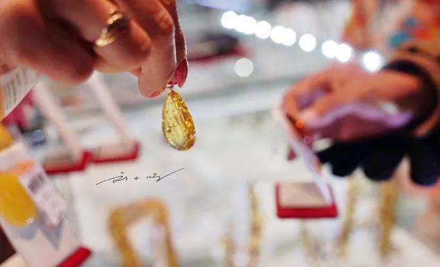 中国人疯狂买俄罗斯货评论,中国人疯狂购买俄罗斯产品