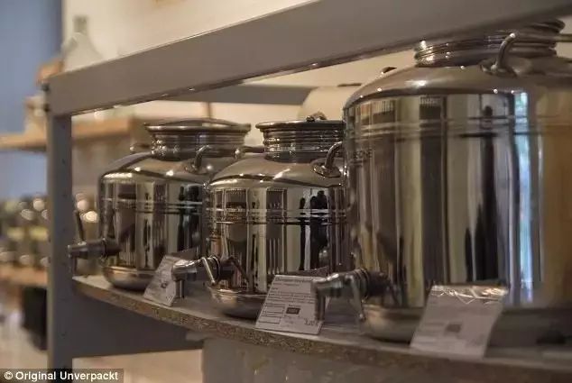 德国俩姑娘开了一杂货铺：零污染，不包装，回归食物本质，超火爆