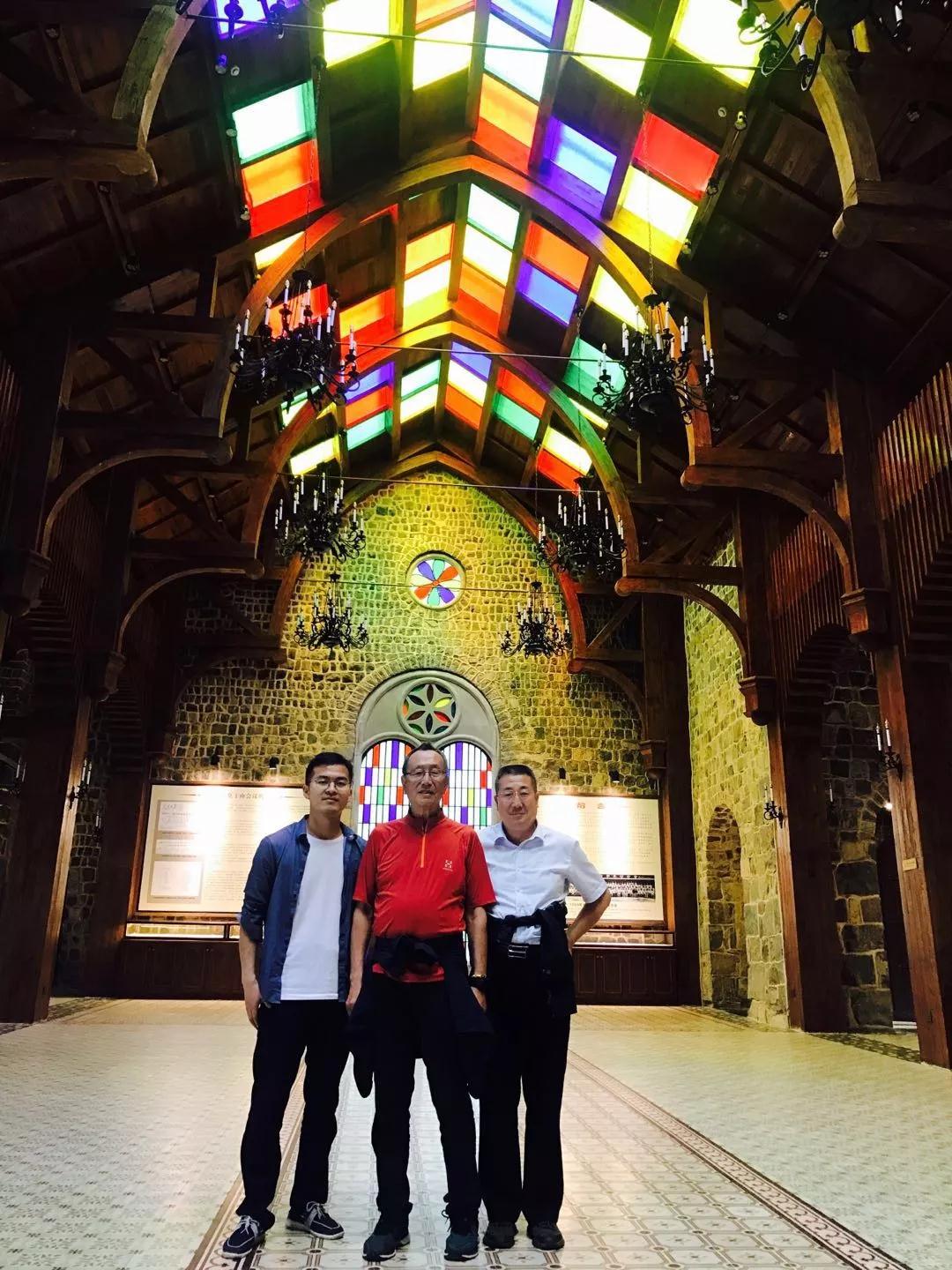 血管狭窄70%放支架还是搭桥好,胡大一心脏搭桥手术