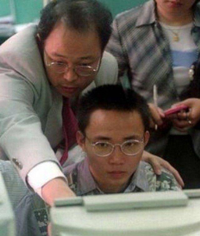 他是中国最顶级的黑客，曾让6个国家束手无策