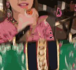 日本富婆穿皮草狂买奢侈品炫富,包包一次背三个,钻戒要戴超大号