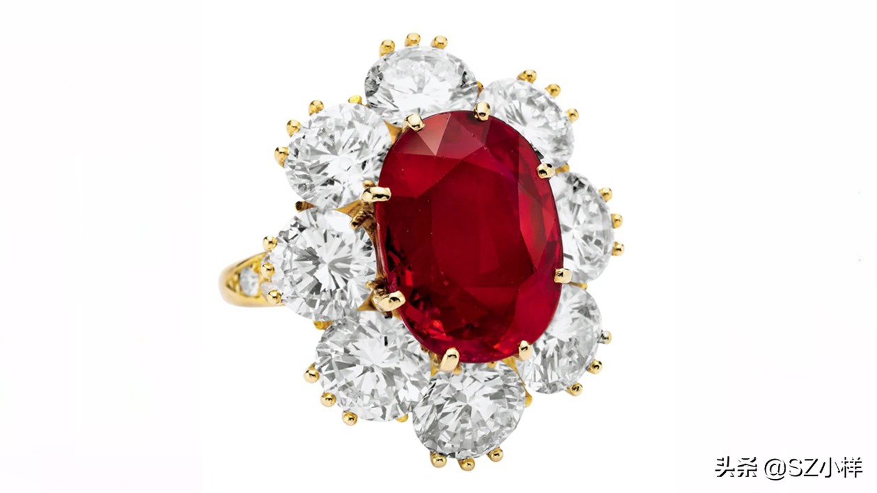 伊丽莎白泰勒传奇人生,伊丽莎白泰勒戴钻石