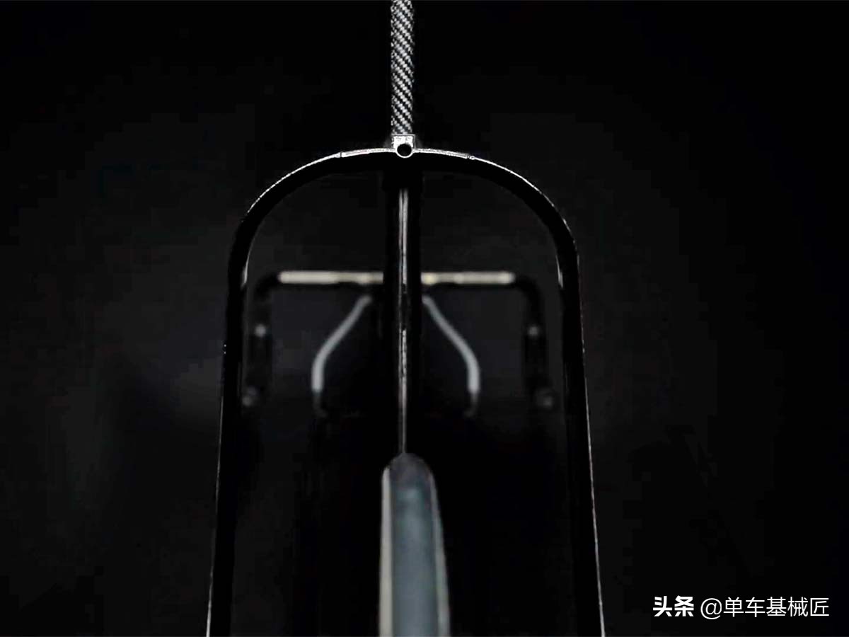 莲花和Hope联手打造的这辆自行车,再次刷新了我的三观