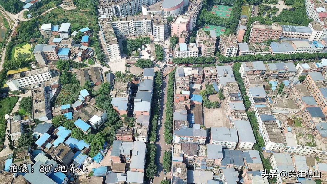 閲嶅簡甯傜挧灞辨潵鍑ら晣,鎴戝湪鐠у北