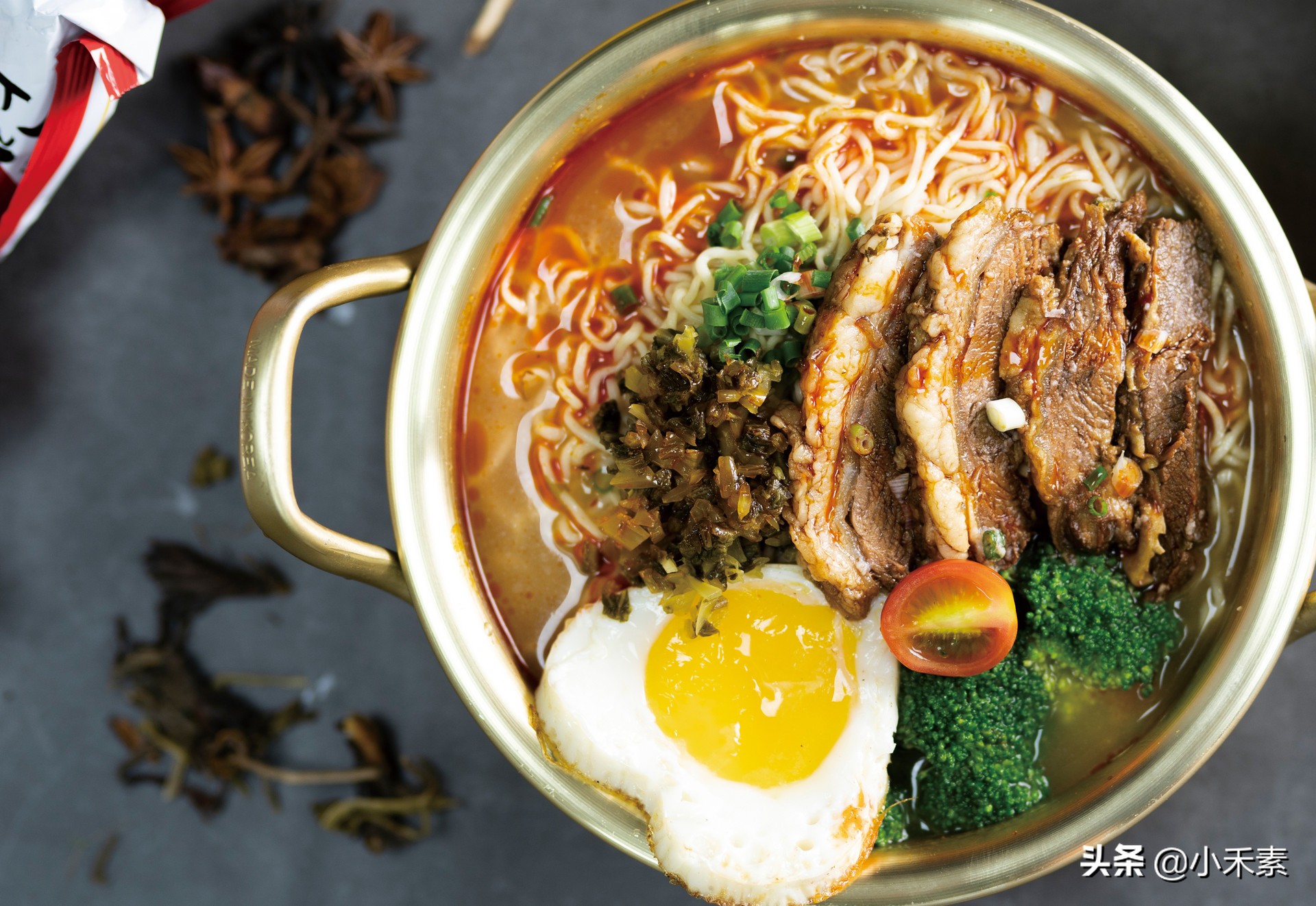 减肥期间想吃泡面怎么办,减肥期间可以吃辣条和泡面吗