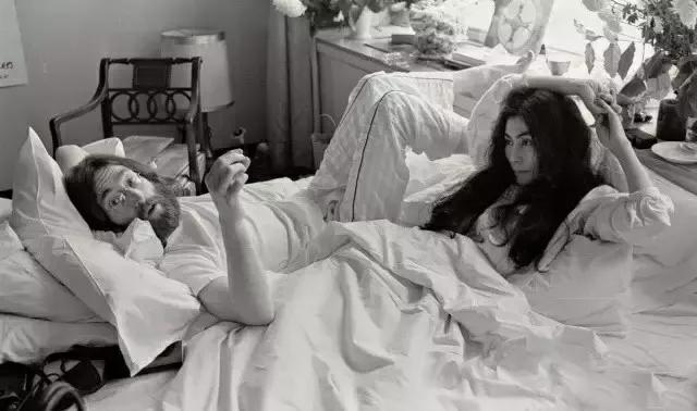 艺术家之间的爱情,艺术家疯狂的爱情