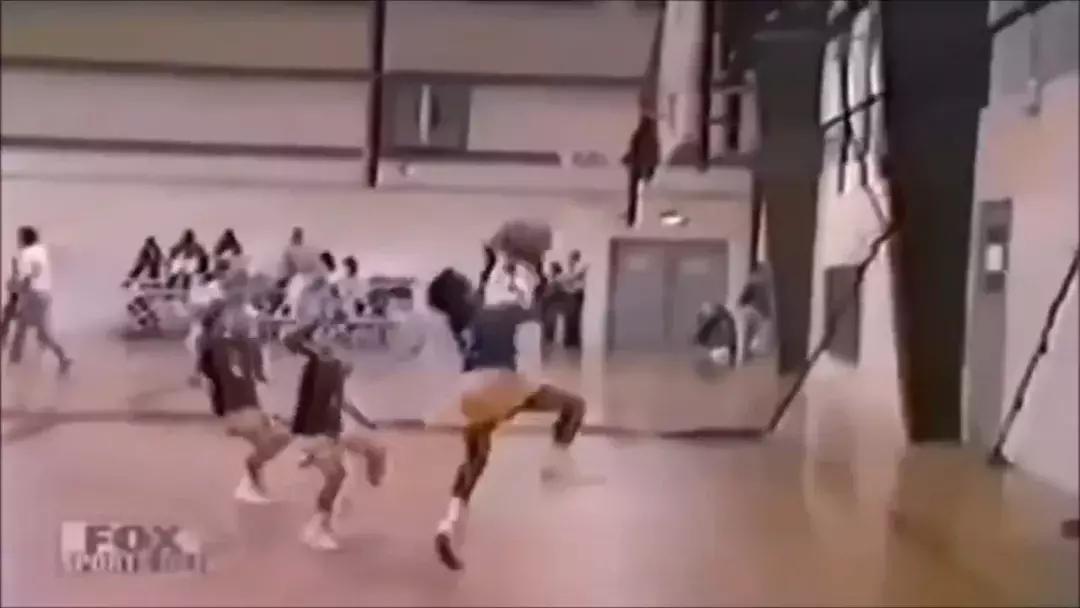 卡特身高臂展,卡特扣篮手臂伸进篮筐