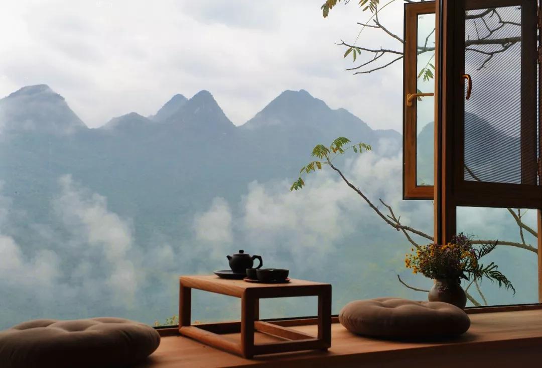 慢综艺之光拒绝剧本测评数十家“顶级”民宿，第一期就是浮云牧场