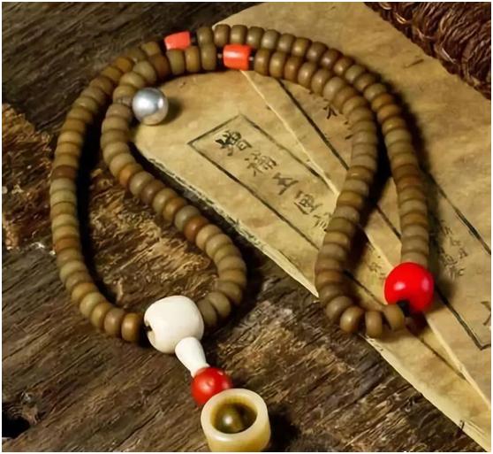 戴佛珠手串的十大禁忌,佩戴手串的15个规矩你破了几个