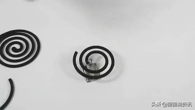 今天才知道，断了的蚊香可以这样用！非常的方便省钱，值得收藏